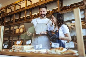 LOMBARDIA, 63 MILIONI PER I DISTRETTI DEL COMMERCIO